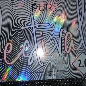 Pur festival palette